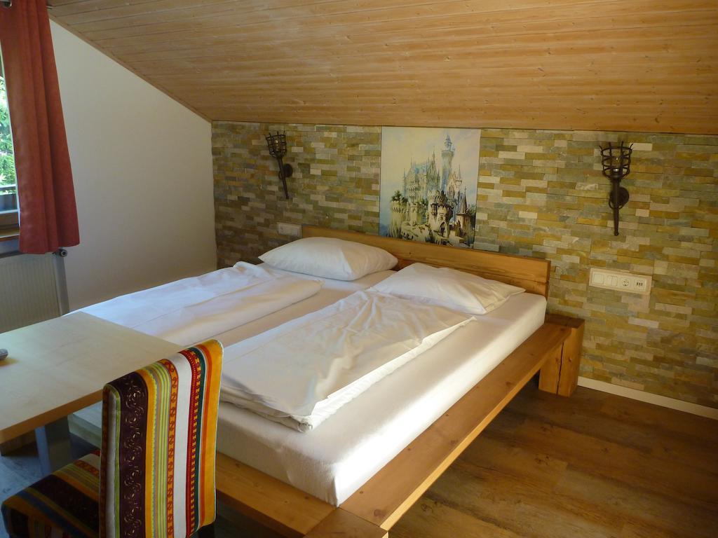 Füssen Gaestehaus Guggomos "Das Allgaeustyle" חדר תמונה