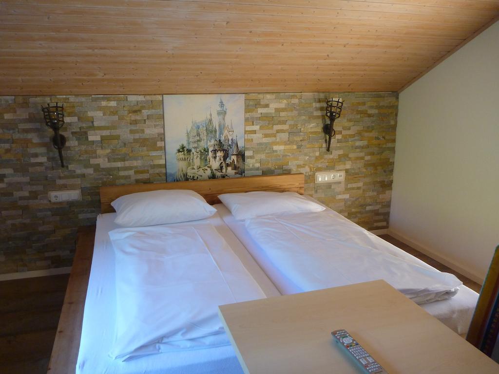 Füssen Gaestehaus Guggomos "Das Allgaeustyle" חדר תמונה