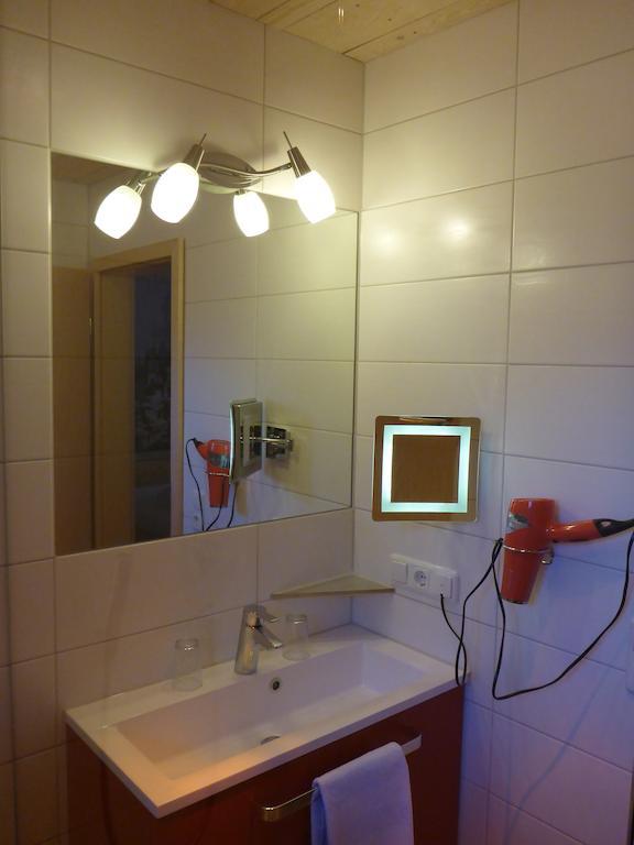 Füssen Gaestehaus Guggomos "Das Allgaeustyle" חדר תמונה