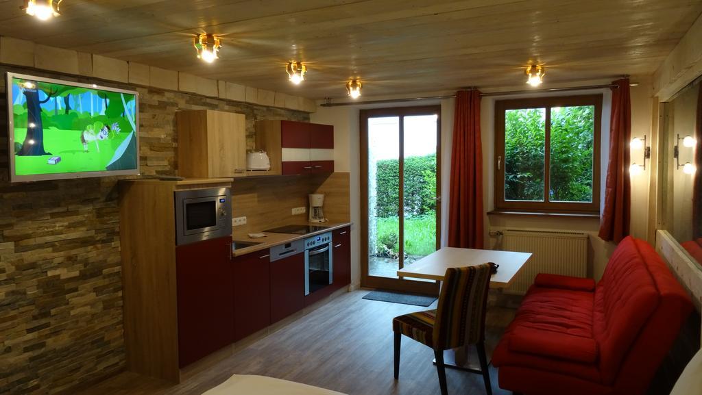 Füssen Gaestehaus Guggomos "Das Allgaeustyle" מראה חיצוני תמונה